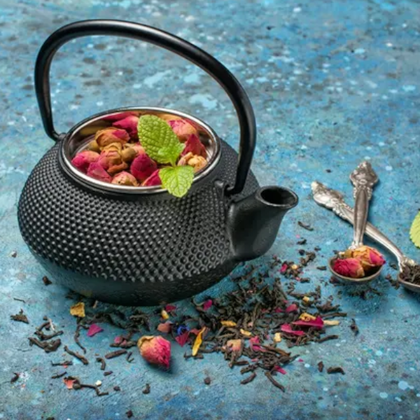 Chaleira Esmaltada Em Ferro Fundido Indução N°18 Preto 1,5L 9045 MTA-766336ee-1053-469e-a53f-a3fb6ef9bbb1