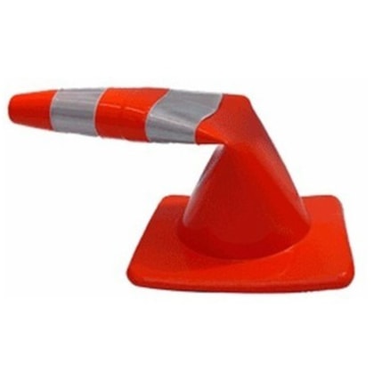 Cone de Sinalização Laranja e Branco 50cm Plastcor-43010e1a-1232-4c91-bfb5-dafc2e0b9c53