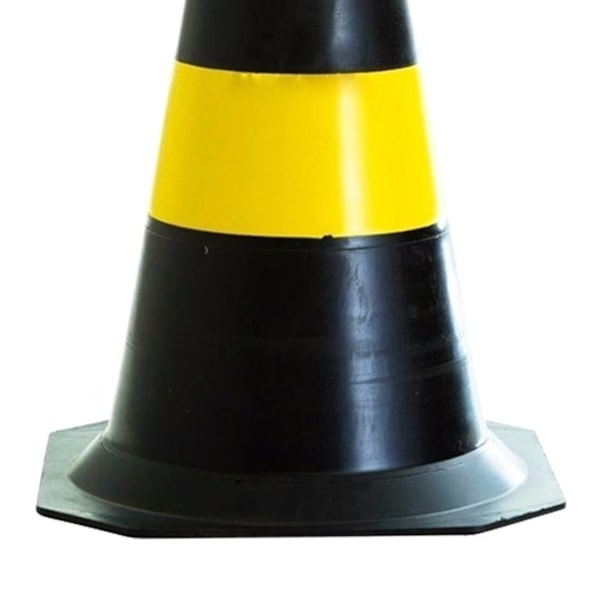 Cone Sinalização Preto e Amarelo 75Cm Plastcor-482e17a6-0c1c-48e4-910c-39d83ec2697d