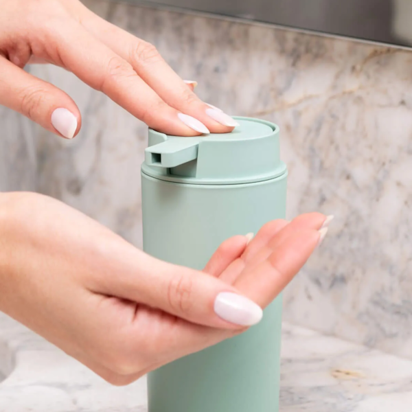 Conjunto Serene P/ Banho Porta Escova com tampa e Porta Sabonete 2pçs Verde Jade 99407/7535 Coza-39205f91-4e81-408e-9fb4-be0e63694ea8