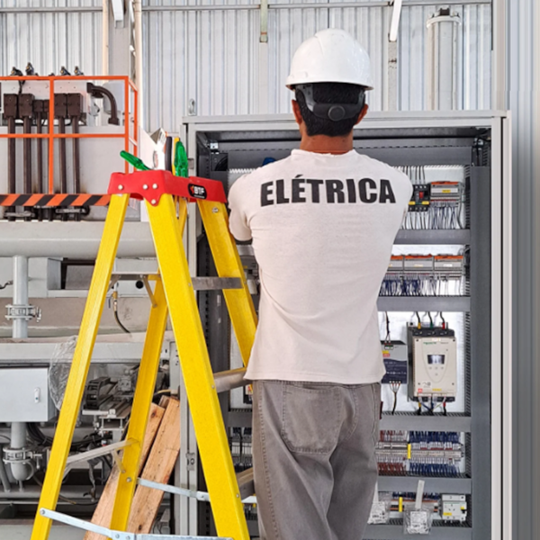 Escada Tesoura Prática Isolante em Fibra de Vidro 5 Dgs EFP5909 Botafogo-0405bf02-87a7-48a9-92f4-9206c99a8eaf