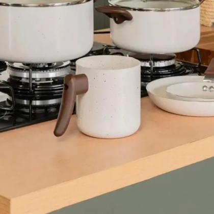 Fervedor 1,75l smart plus indução vanilla 4774/351 BRINOX-b8dca0e9-6541-41d4-9b6f-7c911048a6ff