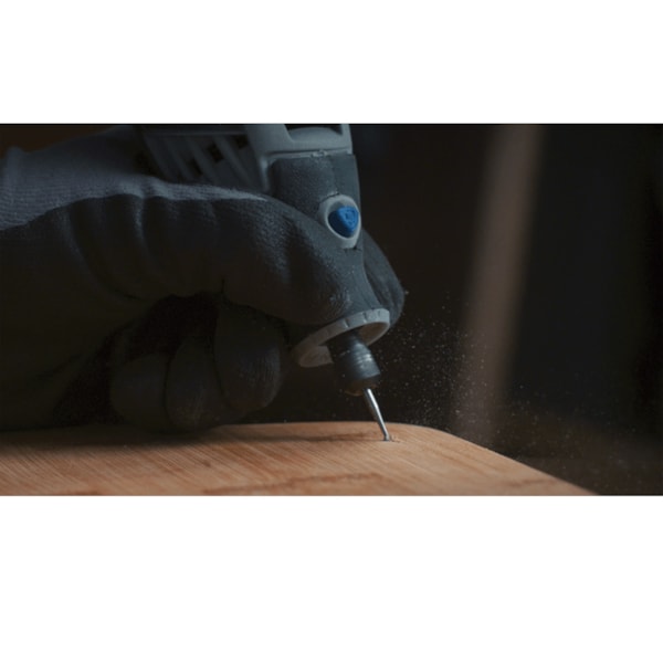 Fresa de Gravar 3/32 de 2,4mm 26150107AE Dremel-e5b0b0ff-df74-4f63-ad3c-7d3570c7fc6d