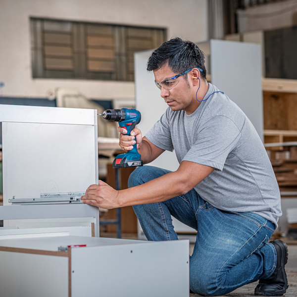 Furadeira/Parafusad. de Impacto a Bateria 18V Brushless + Bateria 18V e Maleta GSB 185-LI 1B Bosch -17146415-bb35-4ef9-aa33-8140d051b4dd