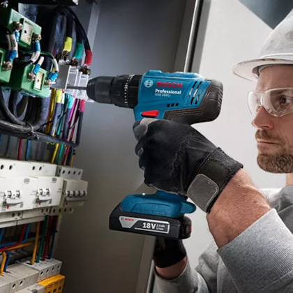 Furadeira Parafusadeira Impacto à Bateria 18v + Carregador; Bateria 18v e Maleta GSB 183 LI Bosch-dedc3025-486f-4491-9414-8aa2da14fc94