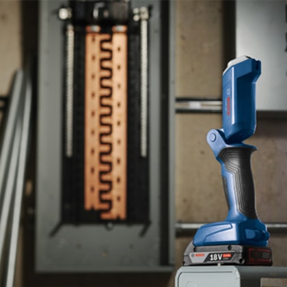 Lanterna a bateria para canteiro de obras GLI 18V-300 Bosch -7081915f-c5ec-46ee-8eca-a4aad3c2580f