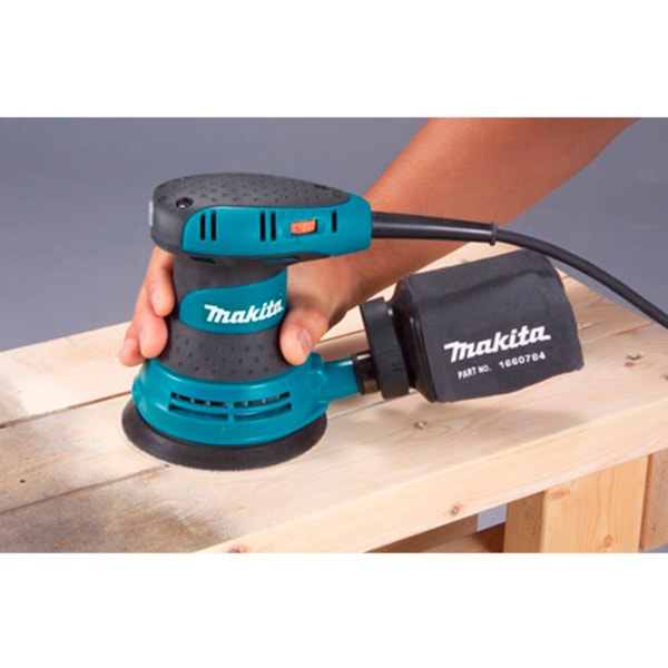 Lixadeira Orbital 300W BO5031 Makita-28bd07d0-ac1d-4289-b132-9bb3b3e65cfd