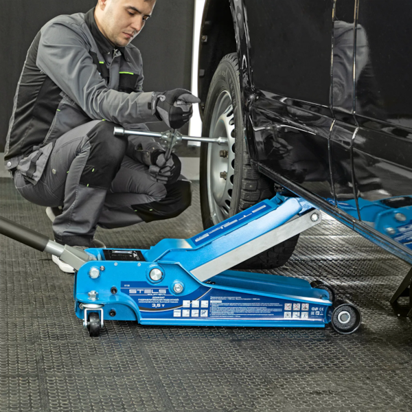 Macaco Hidráulico Jacaré Até 3/5 Toneladas Portátil 5113555 Stels-9257ee1f-b222-47ec-aa27-c0823b636ae7