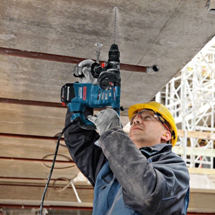 Martelete Perfurador/Rompedor 800W SDS-Plus 3,1J 220V GBH 3-28 DRE Bosch-bbb7c20f-44e7-4576-ae7d-414cd8518ac1