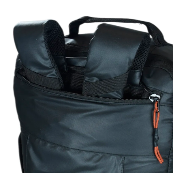 Mochila de Viagem Evoque 40L em Poliéster e Laminação PU 600D Preta 203051-PR Nautika-1a71de7e-c97f-4240-94f3-f8b4e5059c11