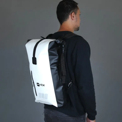 Mochila Duffle Bag BK 20L Preto e Branco Para Viagens 206000 Nautika-689b61f2-9e15-48c1-b12a-ae8a94e8ee6f