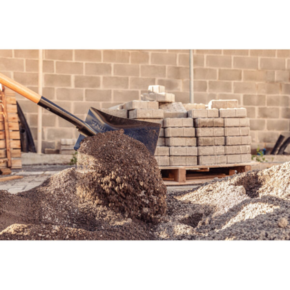 Pá Quadrada Multi em Aço Carbono C/ Cabo de Madeira Envernizado 120cm 77465534 Tramontina -cd9ce9b6-b6cb-4f8a-a1b7-3b64cb135252