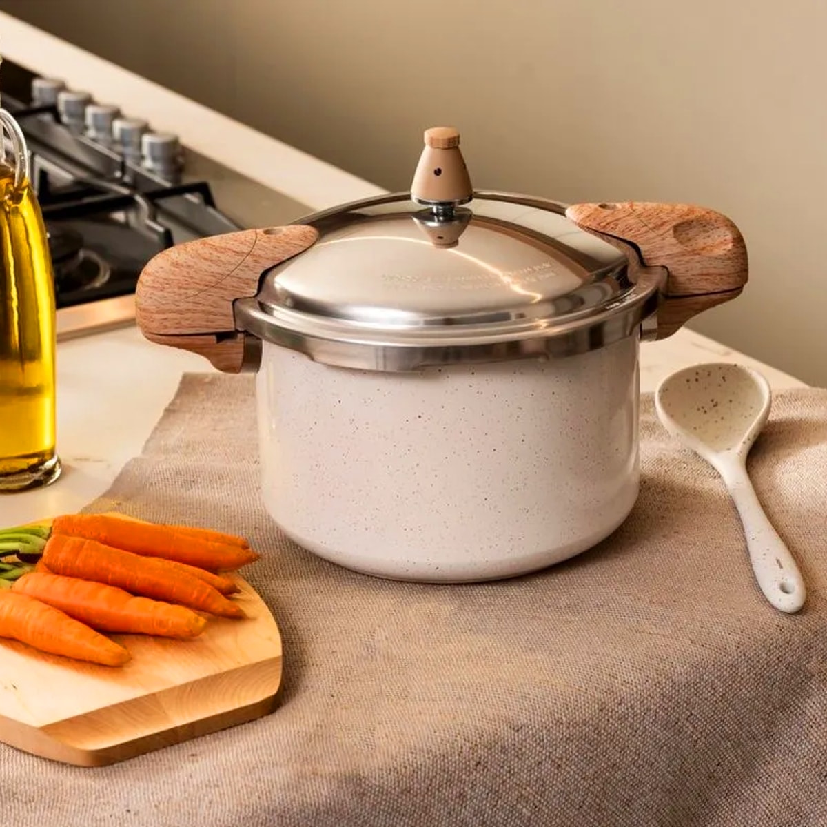 Panela de Pressão Cerâmic Life Pressure Indução 22cm 5,4L Vanilla