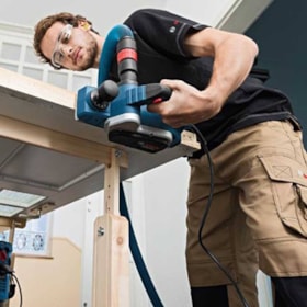 Plaina Elétrica 630w GHO 16-82 D Bosch