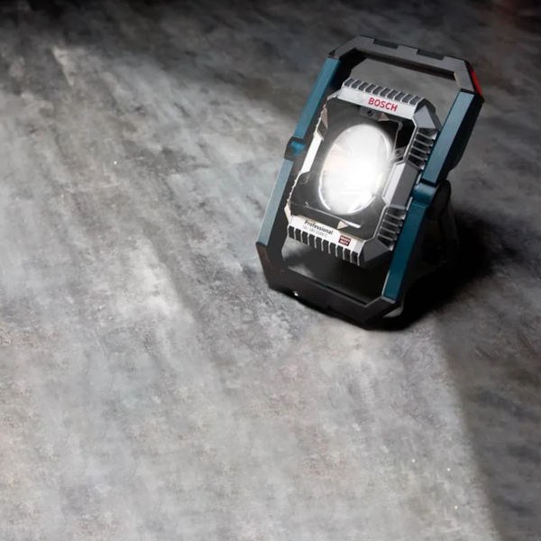 Refletor LED a Bateria 18v GLI 18V-2200 Bosch-89d846b3-d525-48b5-9f7b-c56c9cb62b4a