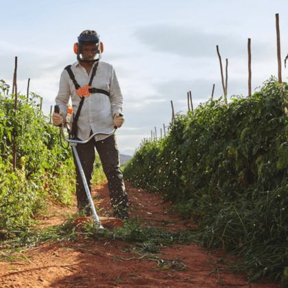 Roçadeira A Gasolina 30,8CC Lâmina de 3 Facas 250mm FS 120 Stihl-c5c43ea0-3300-423f-9afb-3c0e3c91ae51
