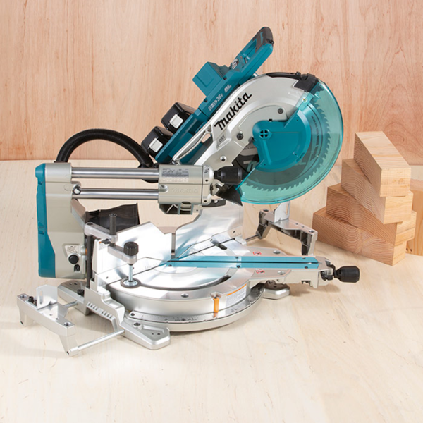 Serra Esquadria Circular  305mm 4400Rpm 18V DLS211Z Makita-da8e9848-19fd-4707-a729-7a108d3082d4