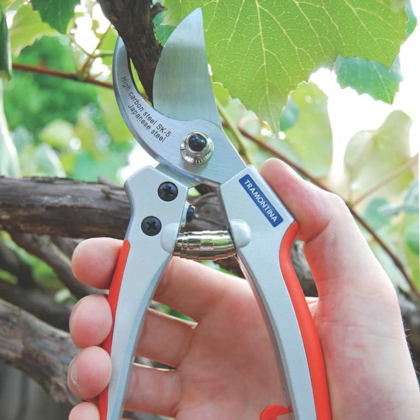 Tesoura de Poda em Aço com Cabo Emborrachado Profissional 78316/501 Tramontina-f606baf0-3535-409d-a4cc-bc57d31b9c9a