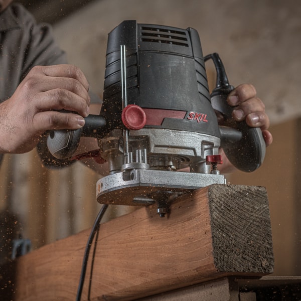 Tupia com 13 acessórios e Maleta 1100W 1831 Skil-c59dd26b-833e-4e03-9ee9-d01476631b23