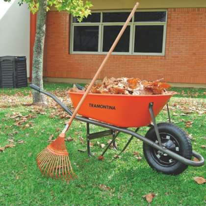 Vassoura Metálica Fixa 22 Dentes Para Jardim Sem Cabo 77837/221 Tramontina -a07d31da-f7ac-44b5-8018-5f8c6506c03a